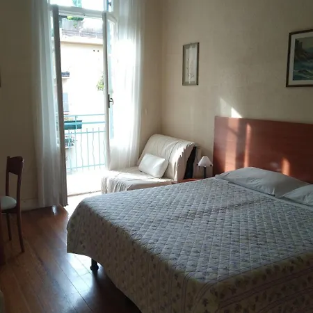 Hotel Lucciola Bordighera