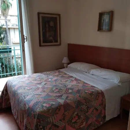 Lucciola 3* Bordighera
