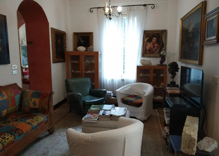 Lucciola Otel