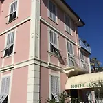 Hotel Lucciola 3*
