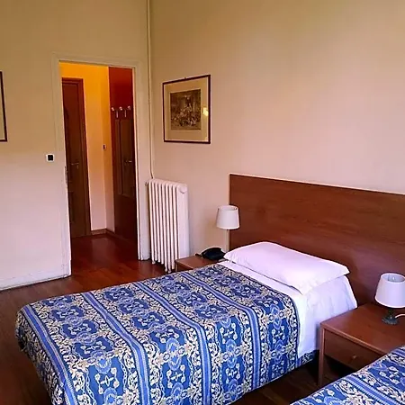 Lucciola Hotel 3*