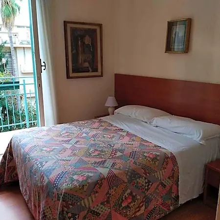 Hotel Lucciola 3*
