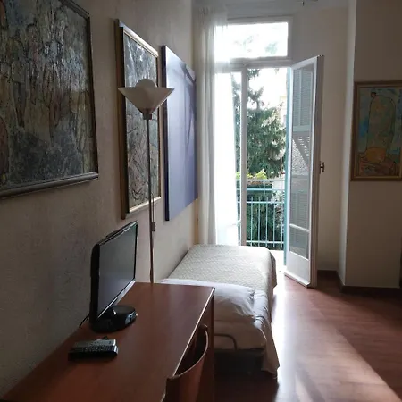 Lucciola 3*