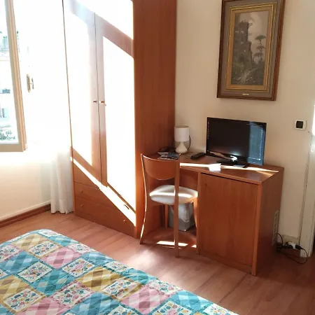 Lucciola 3*
