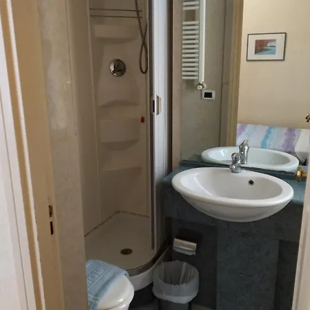 Lucciola Hotel 3*