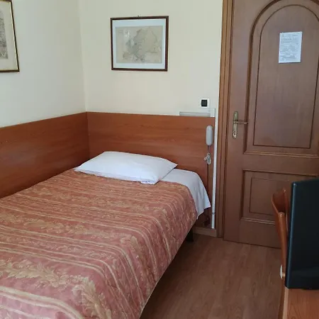 Lucciola 3* Bordighera