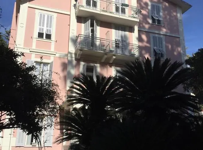 Hotel Lucciola Bordighera